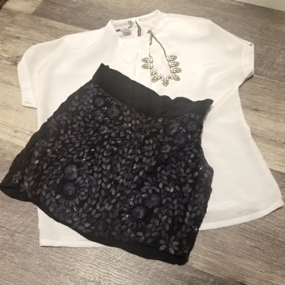 Romeo and Juliet Couture Floral Embellished Skirt - Picture 2 of 4